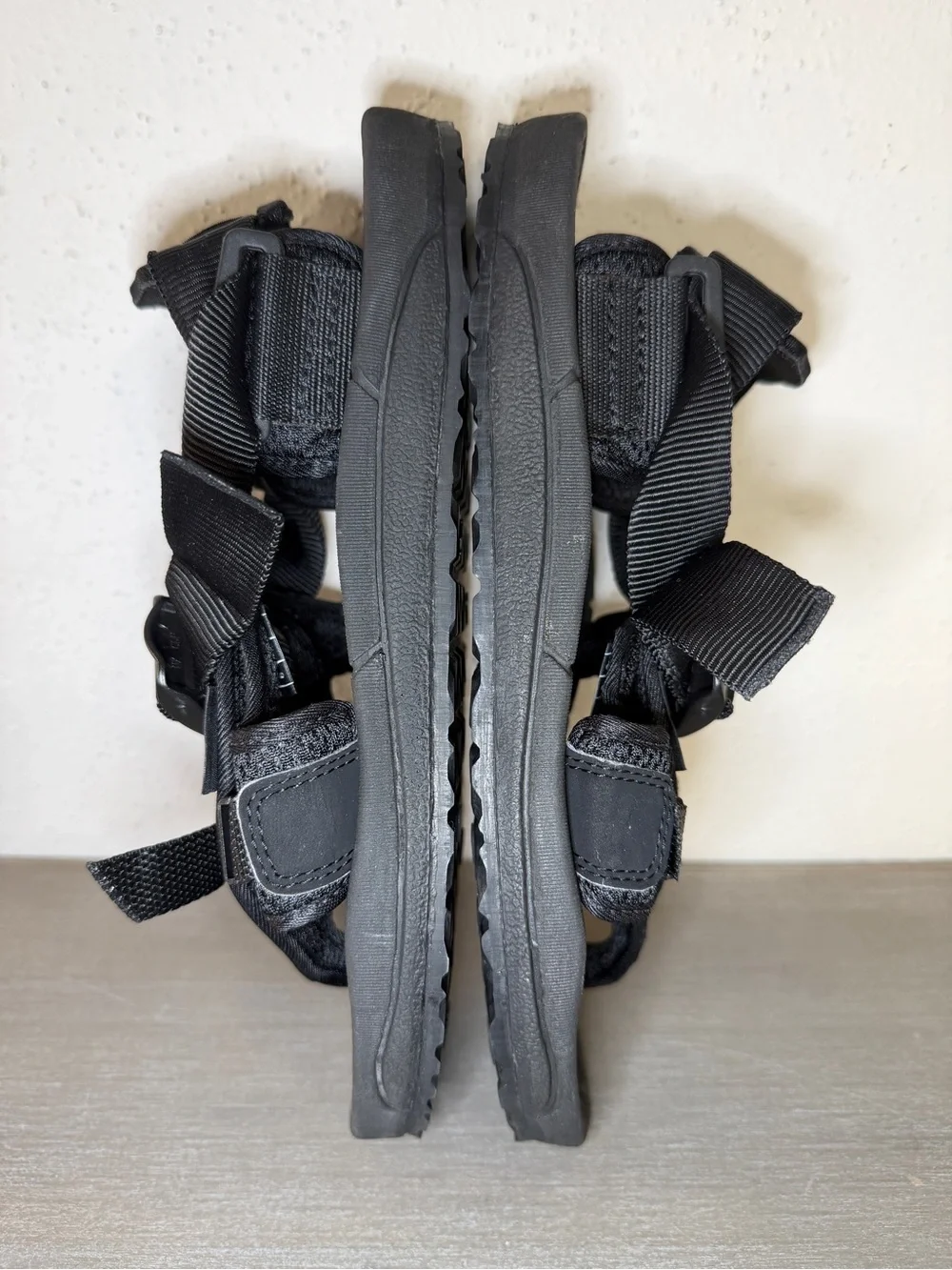 VTG Rare Teva Guide Professional Men’s US 8 Spider Rubber Sandals Tech Archive